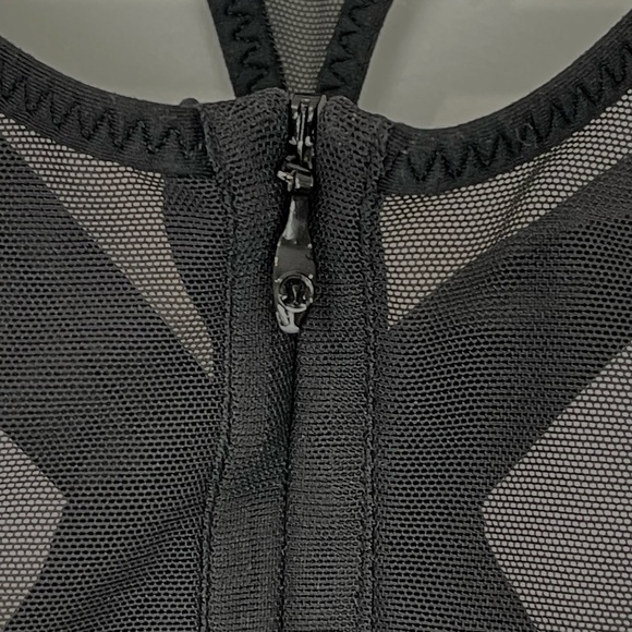 Lululemon Ready, Set, Sweat Bra Black Size 8 - Picture 8 of 10